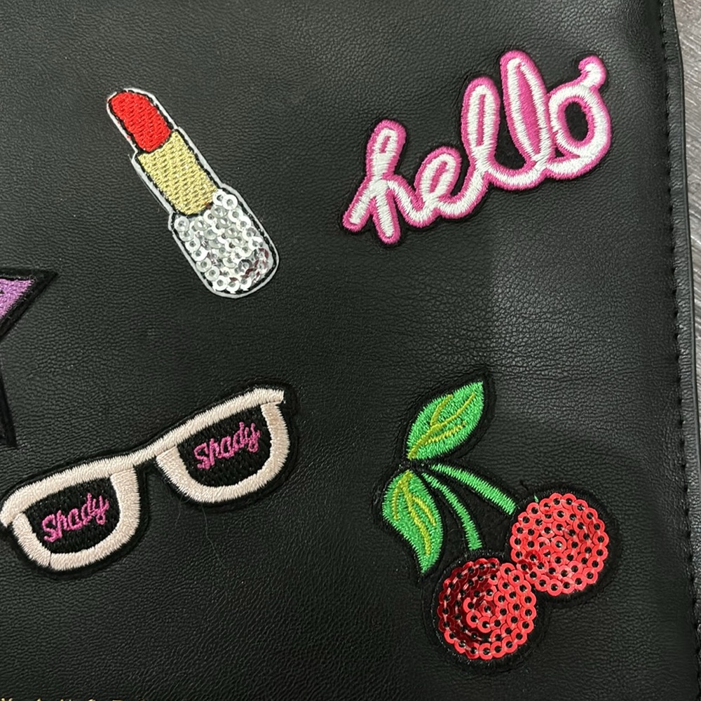 Wristlet - Picture 3 of 6